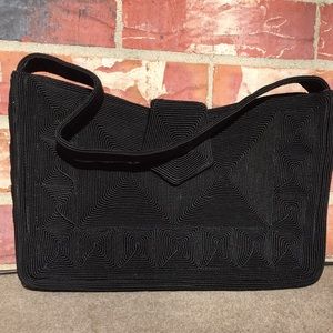 CORSE Sleek black purse
